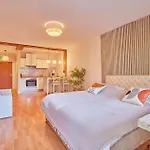 *design Nahe Frankfurt Bahnhof & Flughafen* Апартаменты